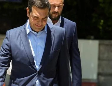 Aλέξης Τσίπρας: Στο Μαξίμου καλεί τους δημάρχους για τις αποζημιώσεις από τις φωτιές